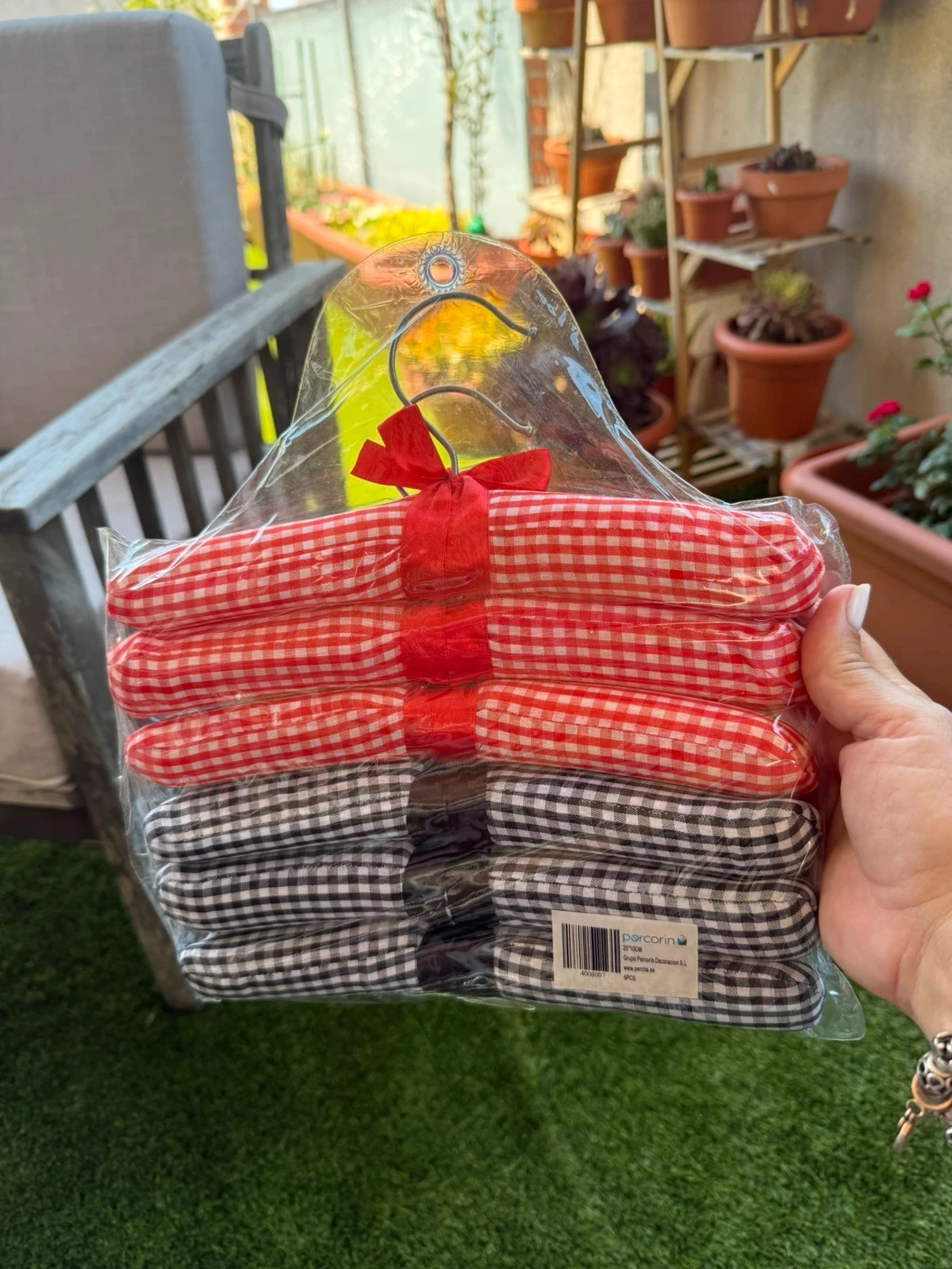 Decorative fabric hangers – photo 3